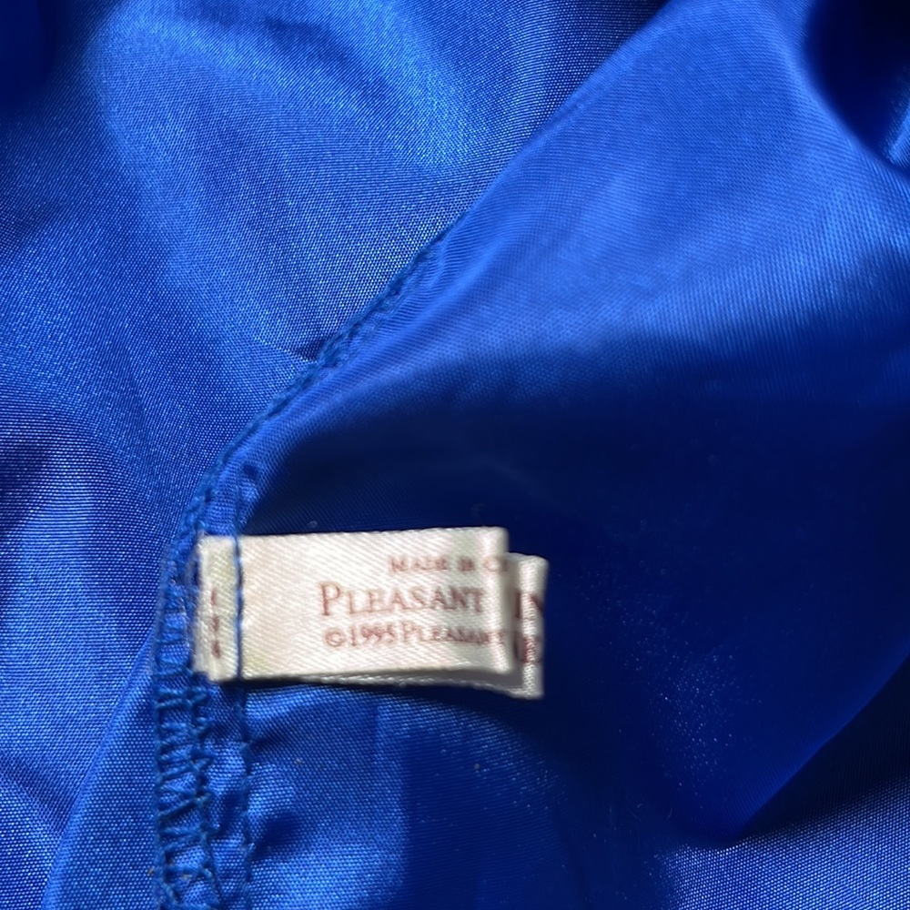 1995 Pleasant Co dress w necklace - Picture 6 of 6